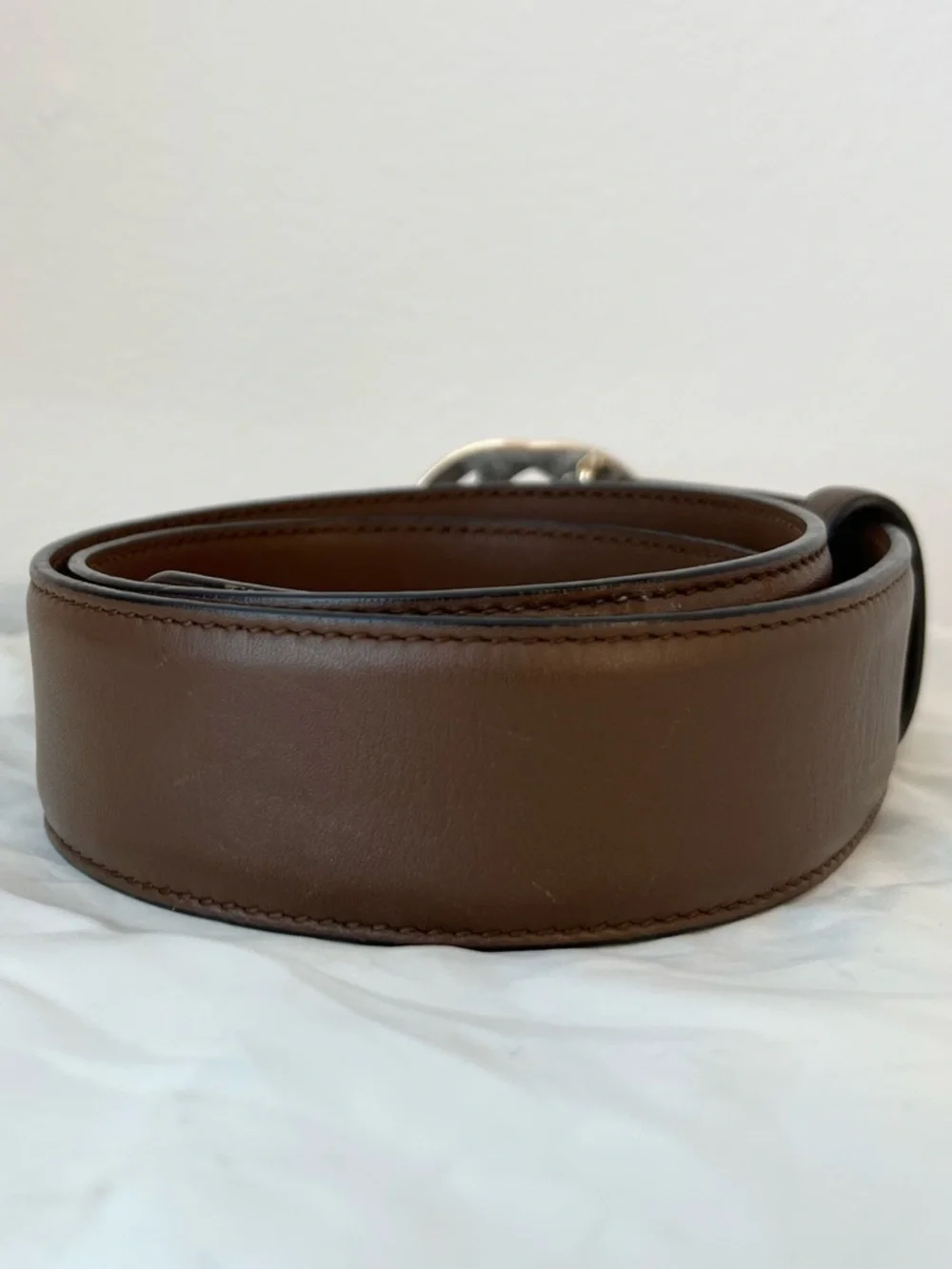 Gucci Brown Leather Belt with Gold Double GG Buckle - Picture 3 of 9